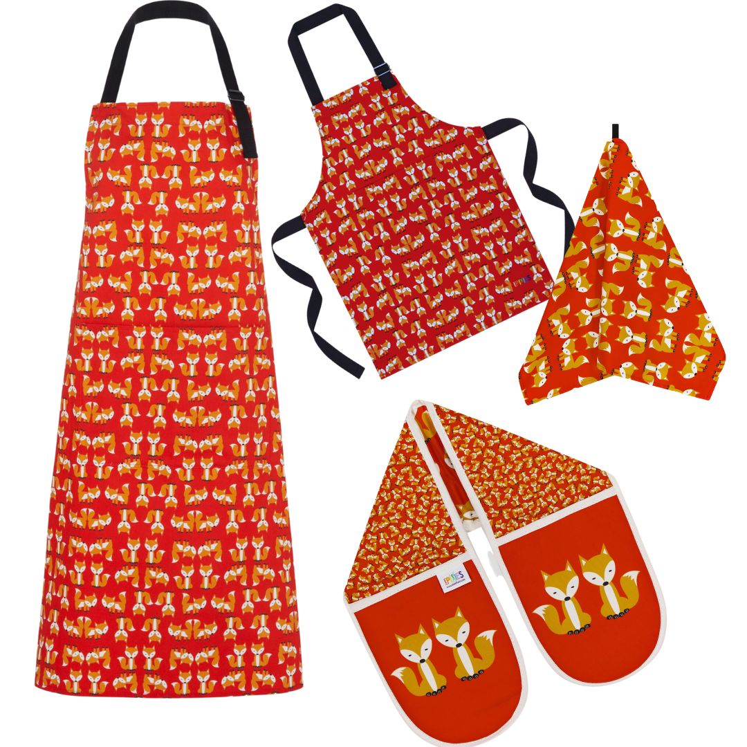 Foxes Red Cook's Set includes Adult & child size aprons, tea towel and oven gloves