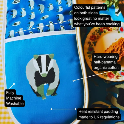 Badger Double Oven Gloves in bright blue